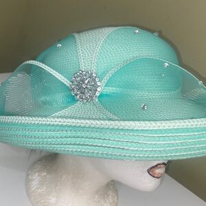 NWT Beautiful SeaFoam Dress Hat / Church Hat by August (READ)